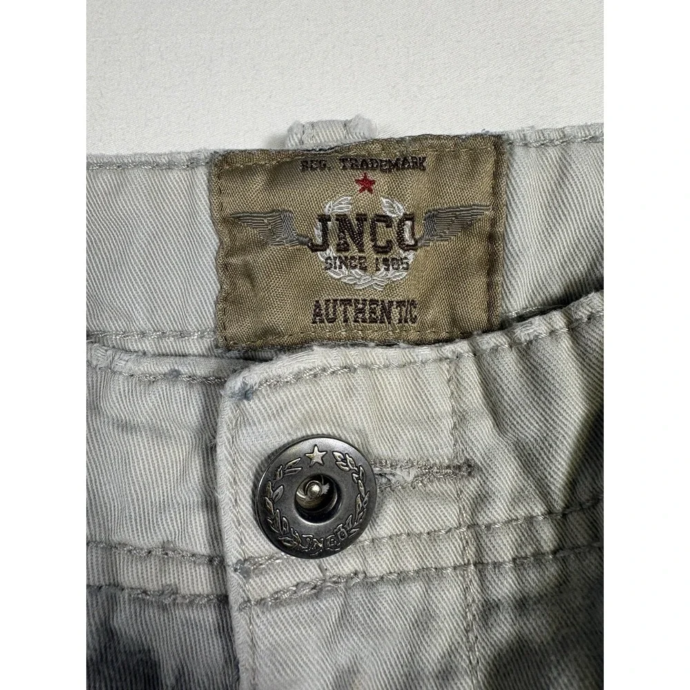Vintage JNCO Jeans JNCO-85 Cargo Shorts Mens Size 32 Khaki Stencil Skate Y2K